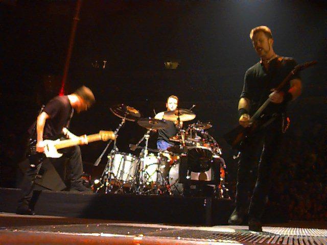 Photo gallery from the gig in St. Louis, MO shot on February 4, 1997
